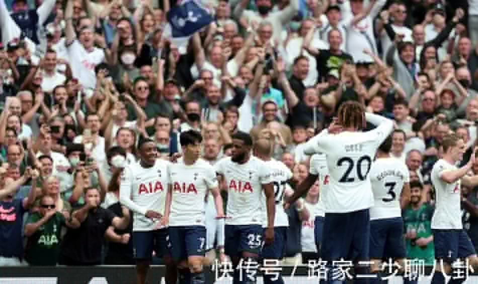 卡拉格怒喷萨拉赫8分钟，麦迪逊震惊脸：我现场看他开炮（卡拉格8分钟猛批萨拉赫，麦迪逊当场惊呆：我在现场见证他火力全开）