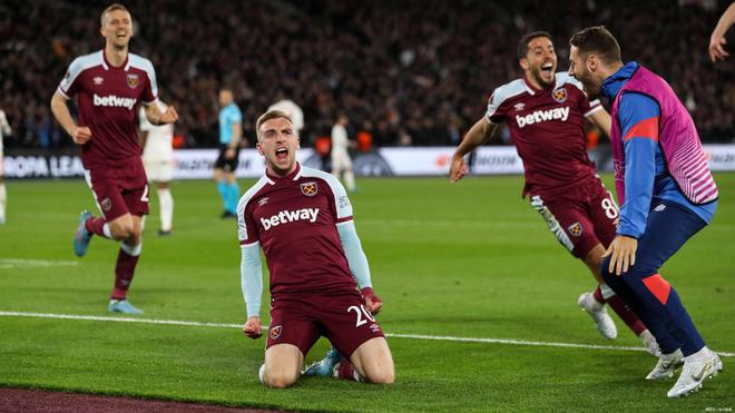 非洲杯对抗激烈精彩不断（非洲杯鏖战正酣，精彩连连）