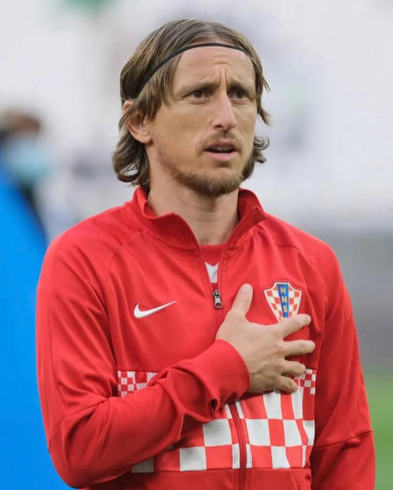 韦德：有些人拥有天赋却肆意挥霍，但詹姆斯将天赋发挥到了极致（韦德：有人辜负天赋，詹姆斯将其发挥到极致）