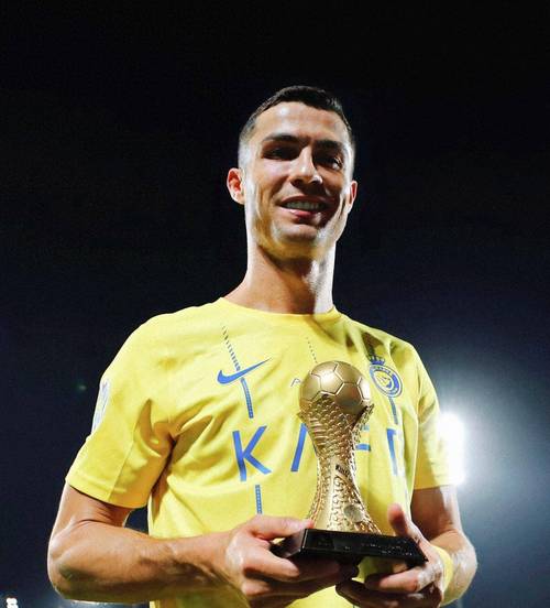 4-3险胜布莱顿＋斩获联赛4连胜＋跃居积分榜第3位＋各项赛事6连胜（4-3力克布莱顿，联赛四连胜升至第三，各项赛事豪取六连胜）