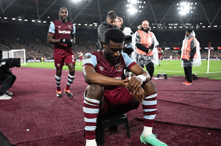 爱德华兹：杰伦·布朗进球后嘲笑我太矮小，这彻底激发了我（爱德华兹：杰伦·布朗进球后讥讽我身高，完全点燃了我的斗志）